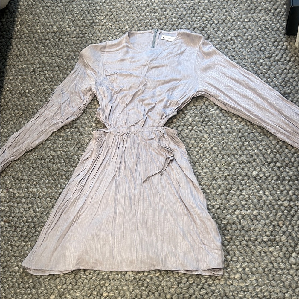 Linden Street Studio Satin Lavender Waist Cut Out LS Midi Dress Size Small